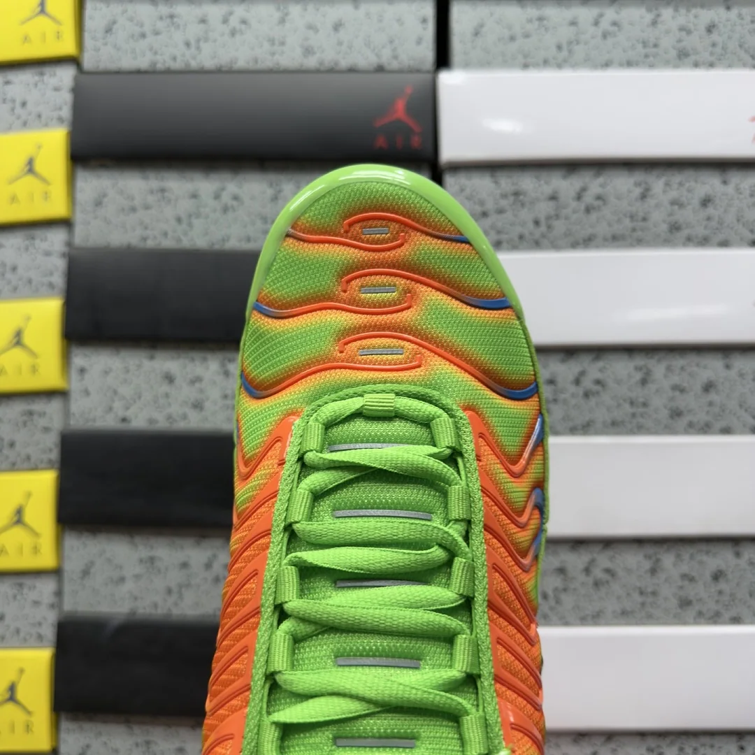 나이키 [TK] 에어 맥스 플러스 DA1472-300 201975 Nike Air Max Plus Supreme Mean Green 상세 이미지 5