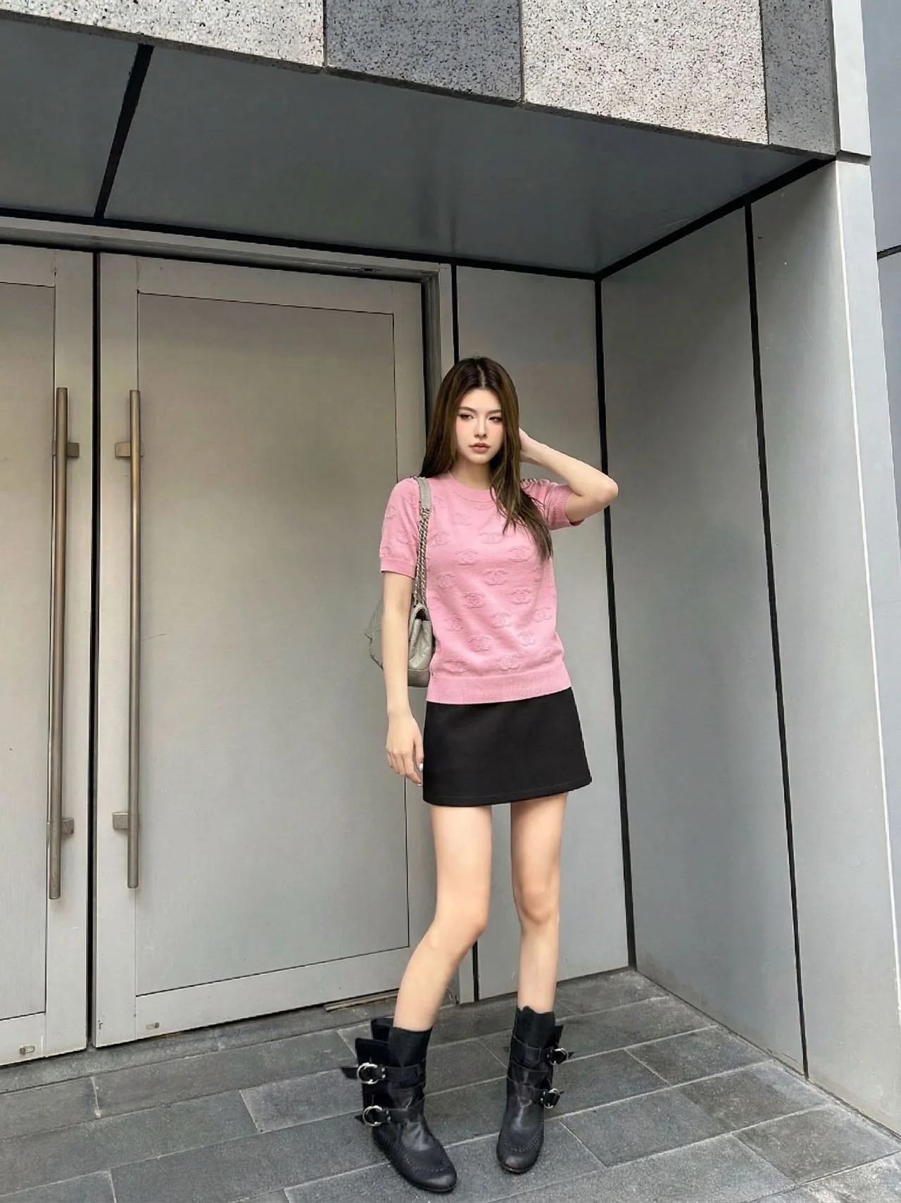 샤넬 더블 C 자카드 슬림핏 크루넥 반팔 니트 2026 SS 상세 이미지 6
