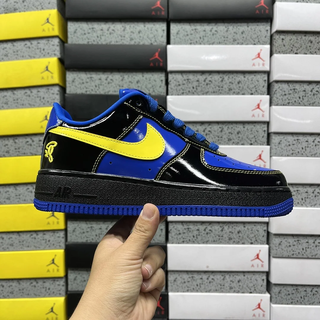 나이키 [S2] 에어 포스 1 로우 IQ1402-010 201672 Nike Air Force 1 Low Syna Central Cee 상세 이미지 5