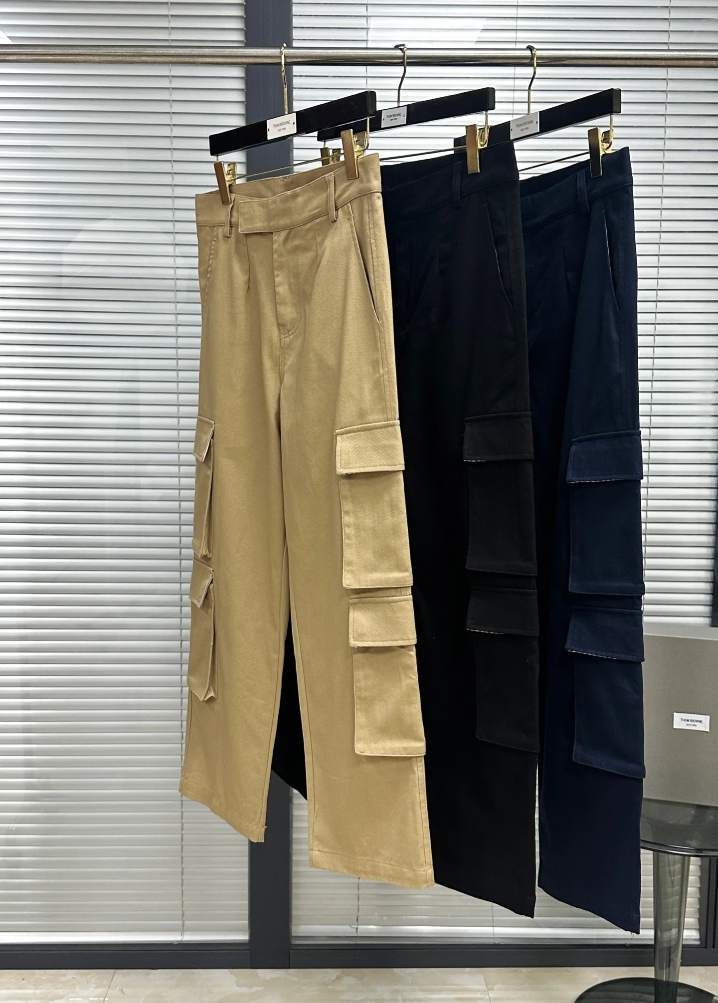 톰브라운 워싱 블랙 네이비 블루 남성 바지 레플리카 46716 Thom Browne 상세 이미지 4