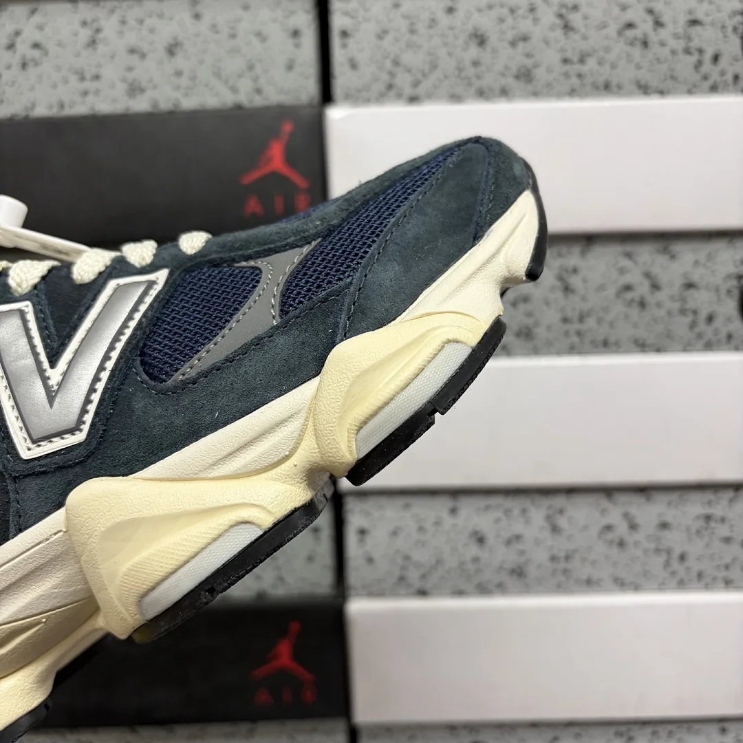 뉴발란스 [C] 9060 네이비 U9060ECB 202100 New Balance 9060 상세 이미지 3