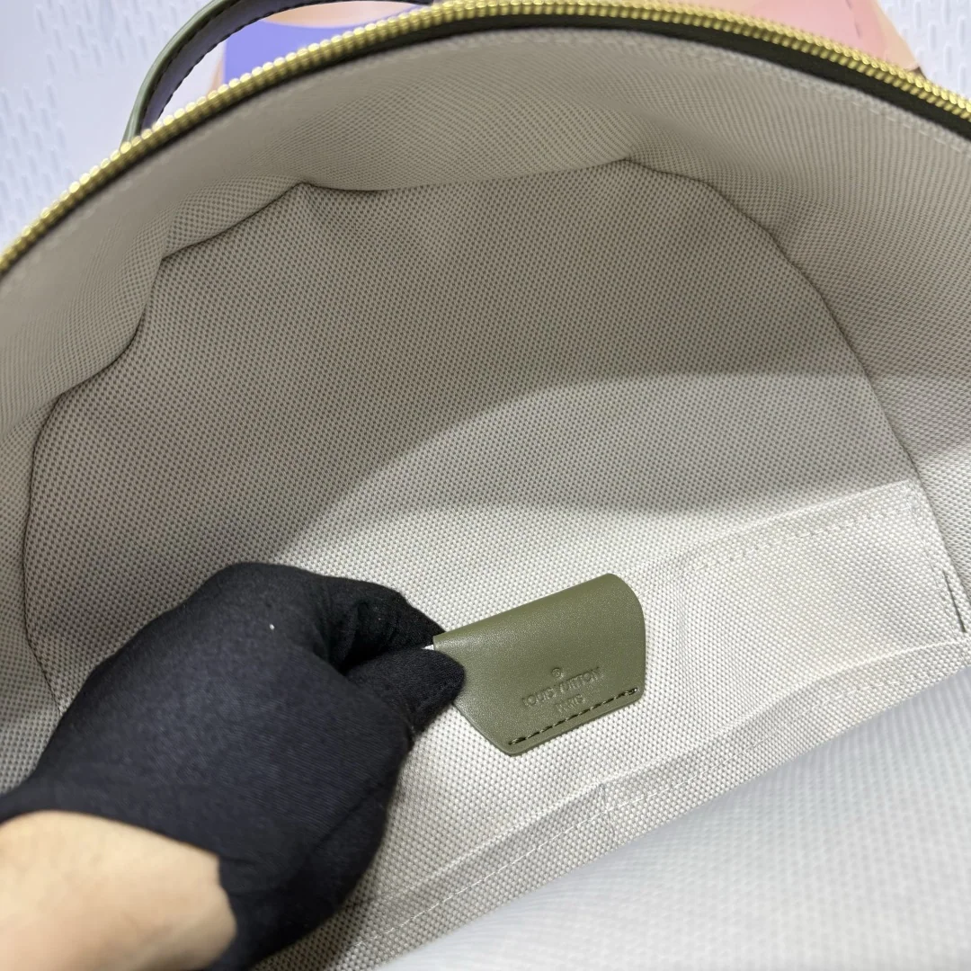 루이비통 크리스토퍼 MM 모노그램 백팩 M29769 상세 이미지 8