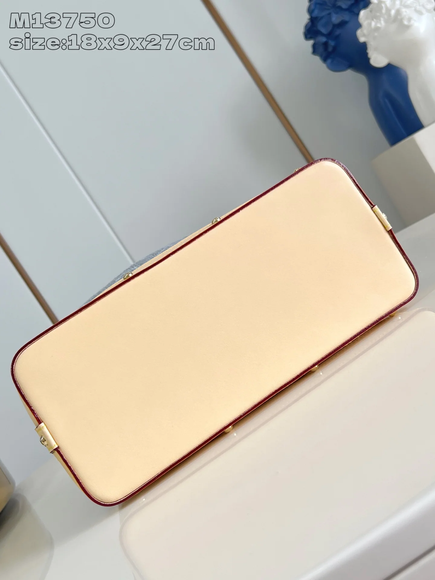 루이비통 그레이 모노그램 데님 대형 화장품 파우치 M13750 상세 이미지 4