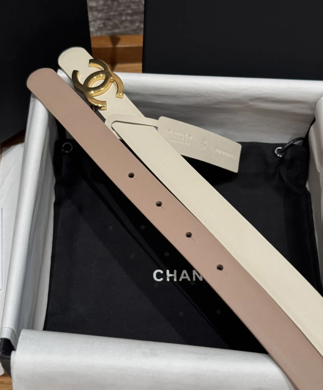 샤넬 타임리스 클래식 더블 C 양면 송아지가죽 벨트 상세 이미지 4