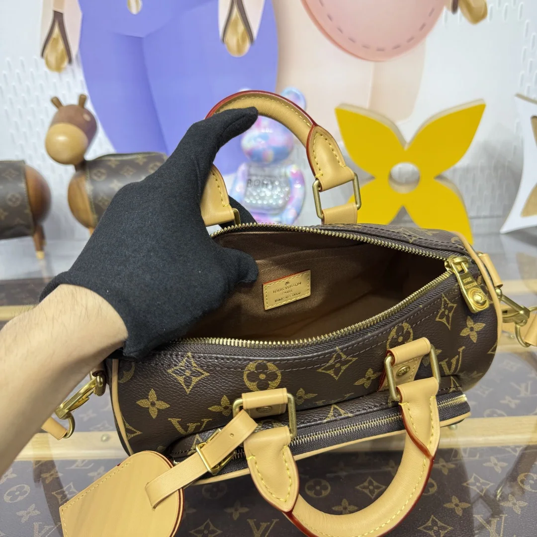 루이비통 모노그램 아카이브 키폴 25 카고 핸드백 M14981 상세 이미지 9