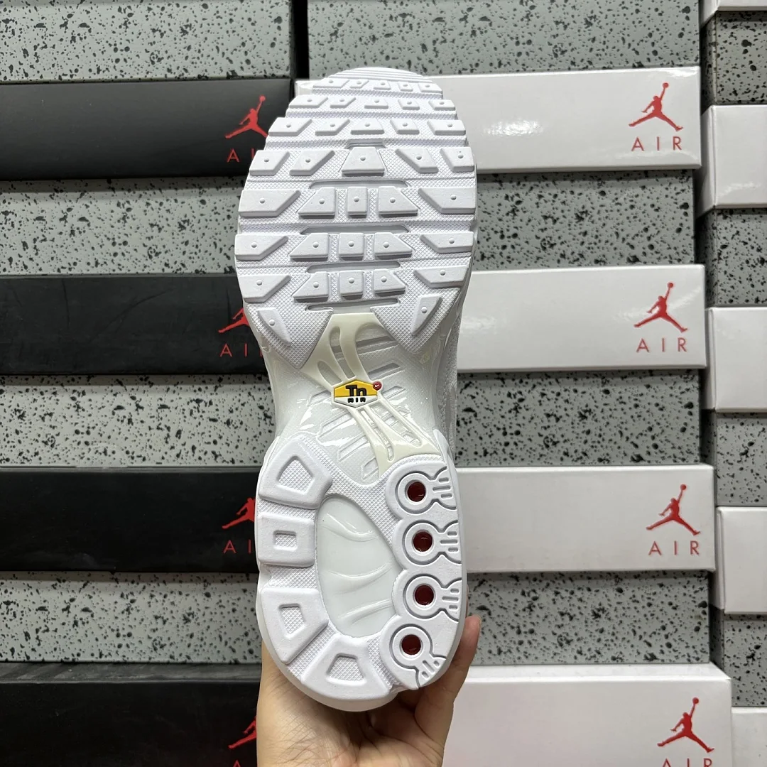 나이키 [DF] 에어 맥스 플러스 AJ2029-100 201710 Nike Air Max Plus Triple White 상세 이미지 7