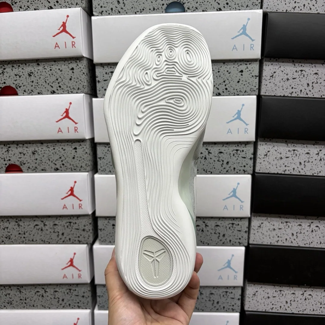 나이키 [GX] 코비 9 EM 로우 프로트로 IH1401-003 201709 Nike Kobe 9 EM Low Protro Light 상세 이미지 6