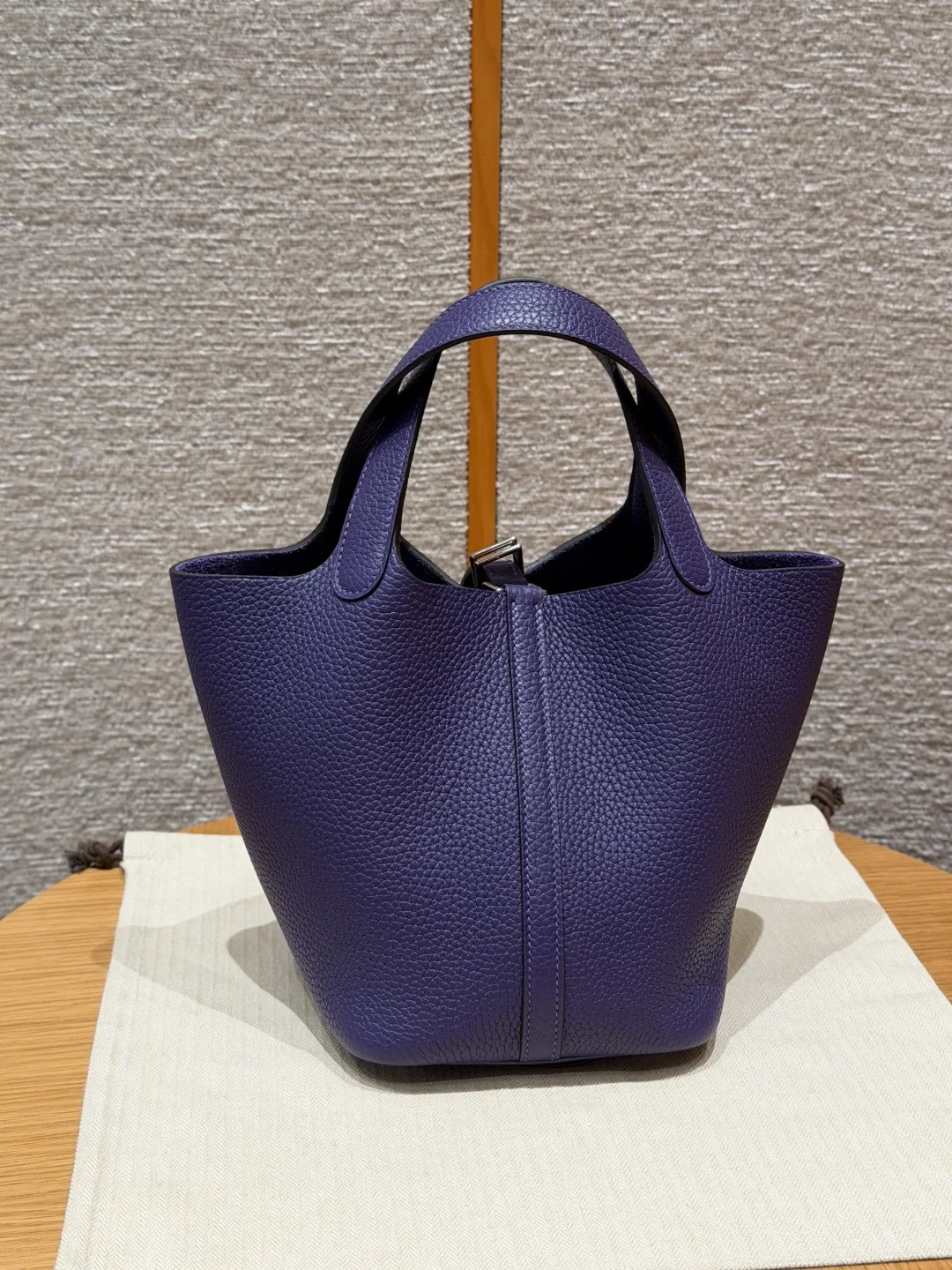 에르메스 피코탄 록 18 cm 가방 상세 이미지 2