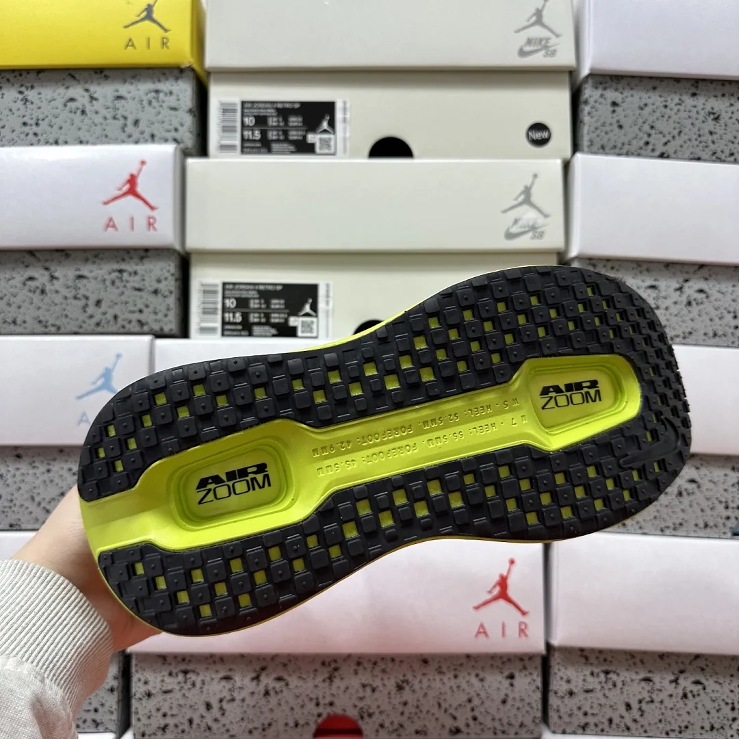 나이키 [5A] 보메로 프리미엄 옐로우 HQ2050-558 201624 Nike Vomero Premium 상세 이미지 9