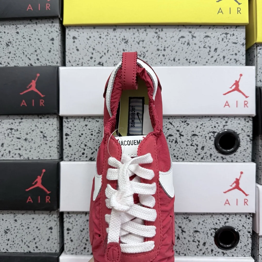 나이키 [GOD] HV8547-600 201600 Nike Moon Shoe SP Jacquemus University Red 상세 이미지 3