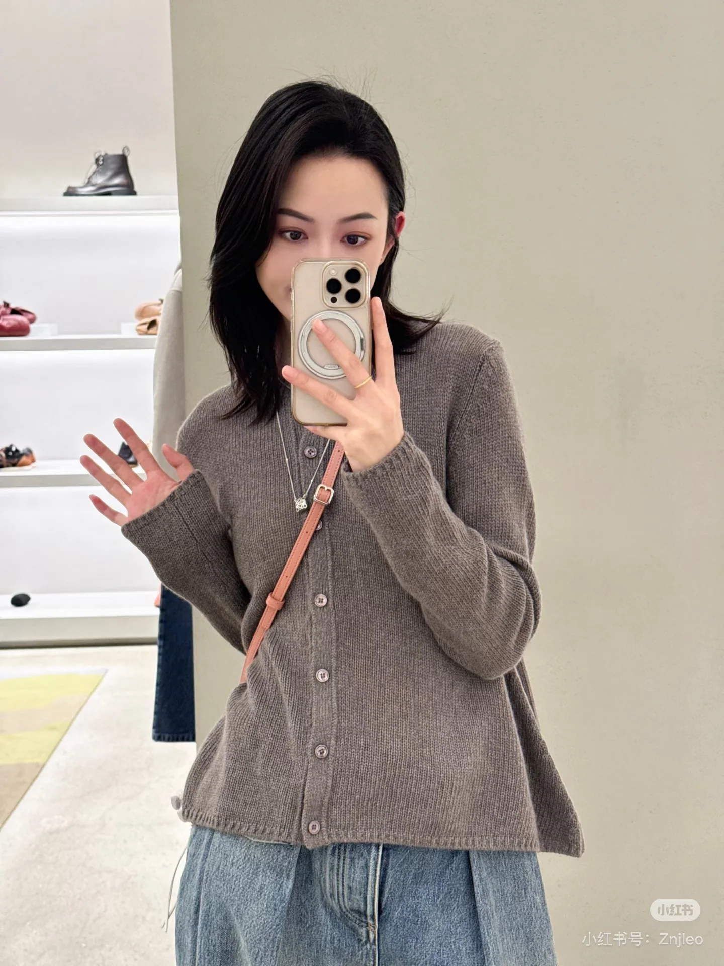 로에베 캐시미어 시스루 버튼 가디건 상세 이미지 3