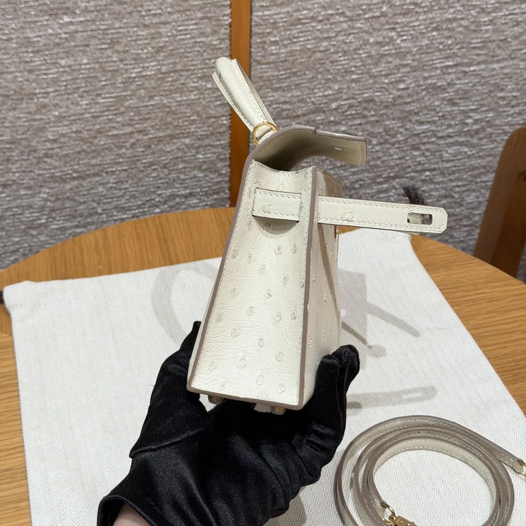 에르메스 미니 켈리 오스트리치 가죽 지갑 상세 이미지 2