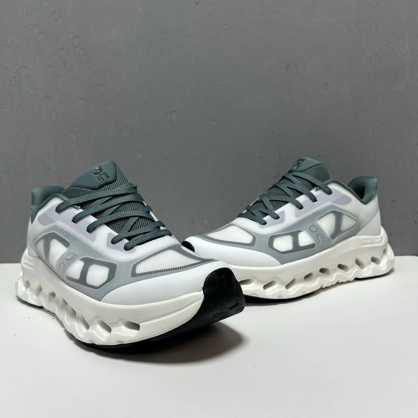ON 신발 157688 Sneakers 상세 이미지 4