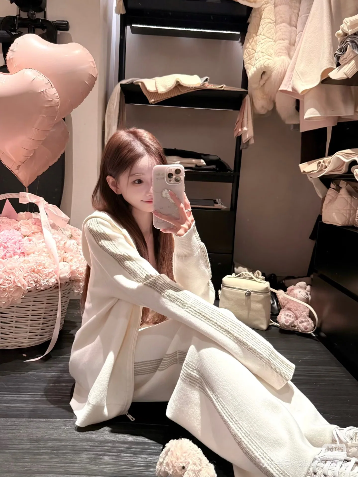 디올 여성 3D 테일러드 핏 바지 상세 이미지 3