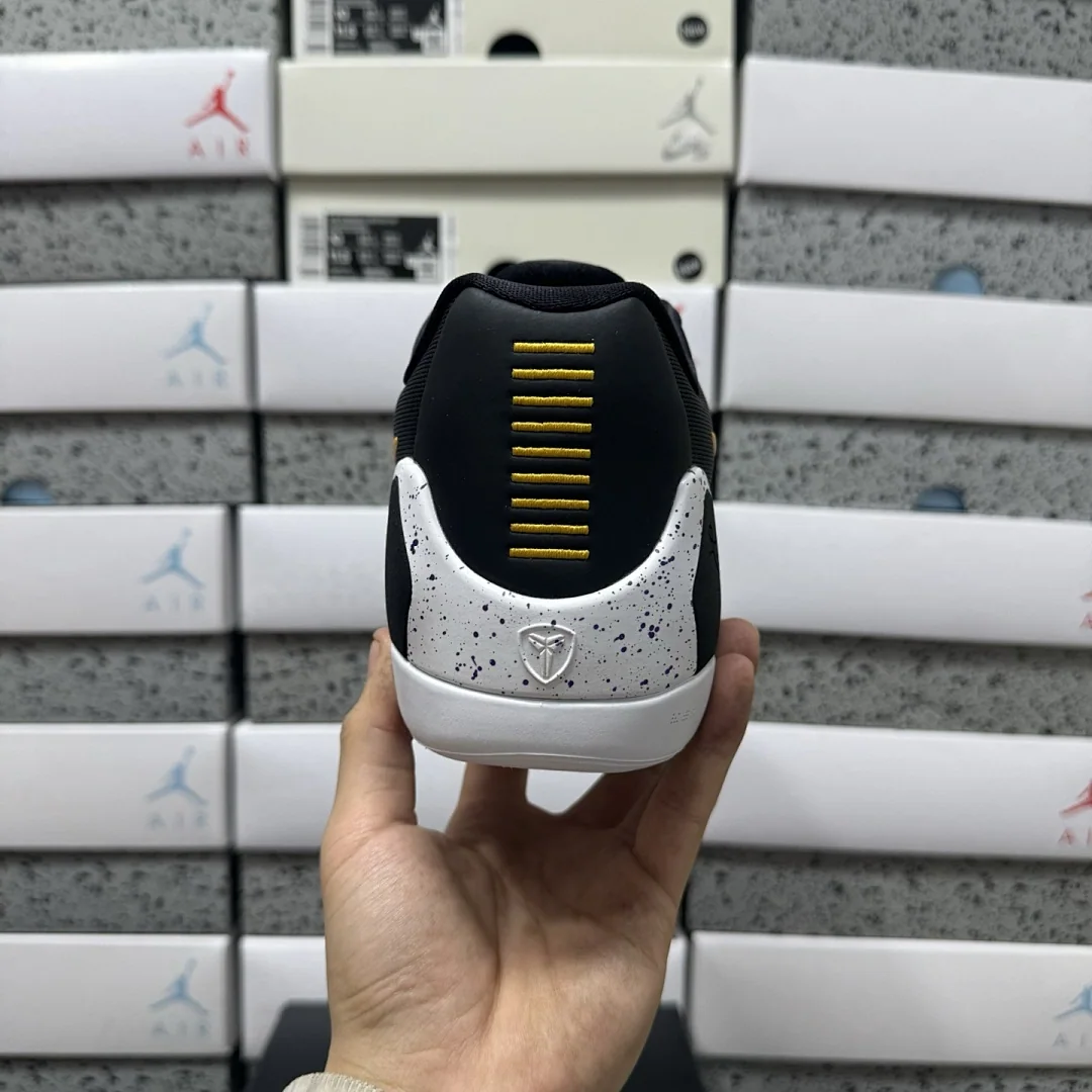 나이키 [GX] 코비 9 EM 로우 프로트로 TB IH1401-002 201391 Nike Kobe 9 EM Low Protro TB Black 상세 이미지 3