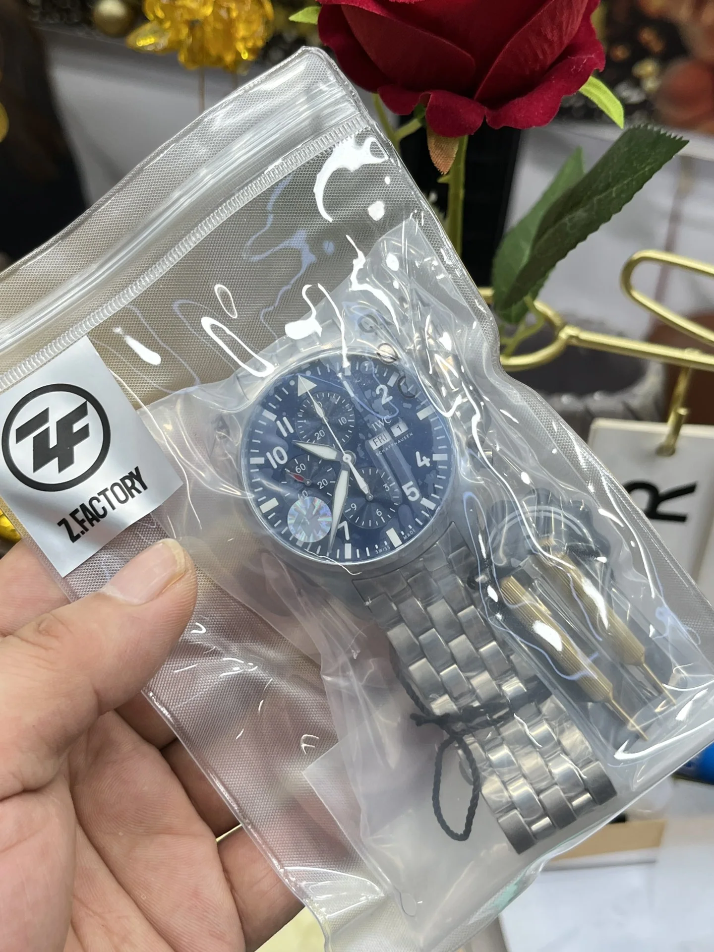 IWC 파일럿 크로노그래프 시계 자동 무브먼트 상세 이미지 9