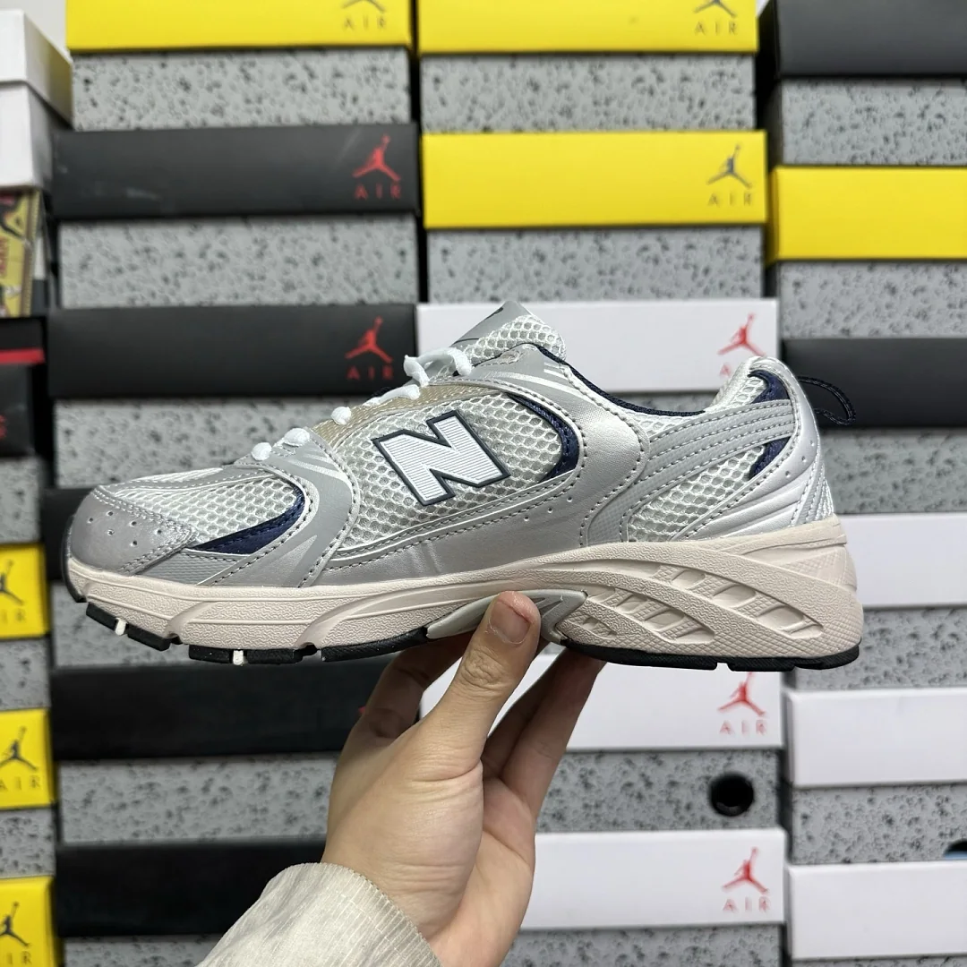 뉴발란스 [WZ] 530 MR530KA 202043 New Balance 530 Steel Grey 상세 이미지 4