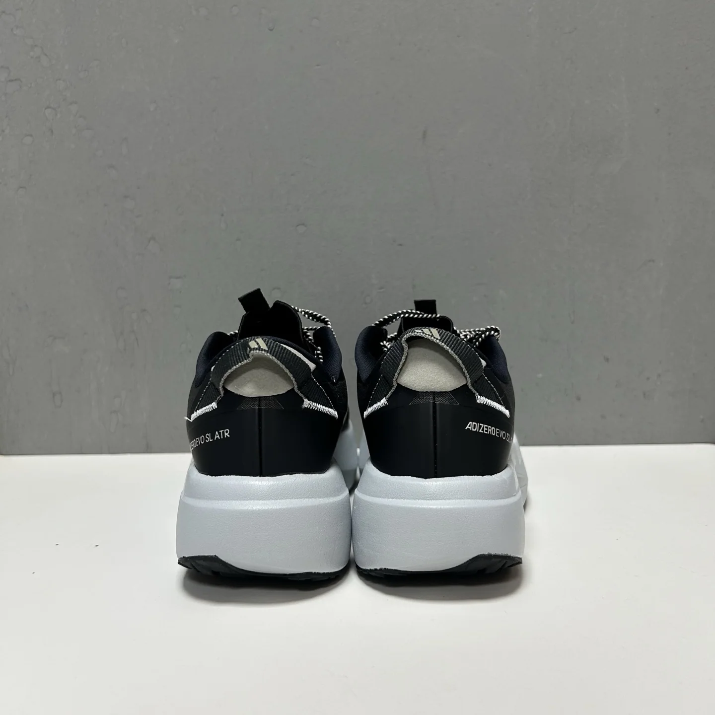 아디다스 신발 157704 Adidas Sneakers 상세 이미지 2