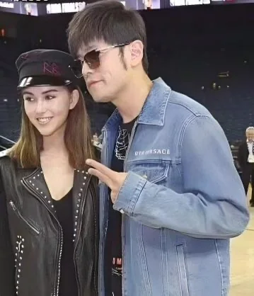 크롬하츠 VERTICAL SMILE II 선글라스 상세 이미지 3