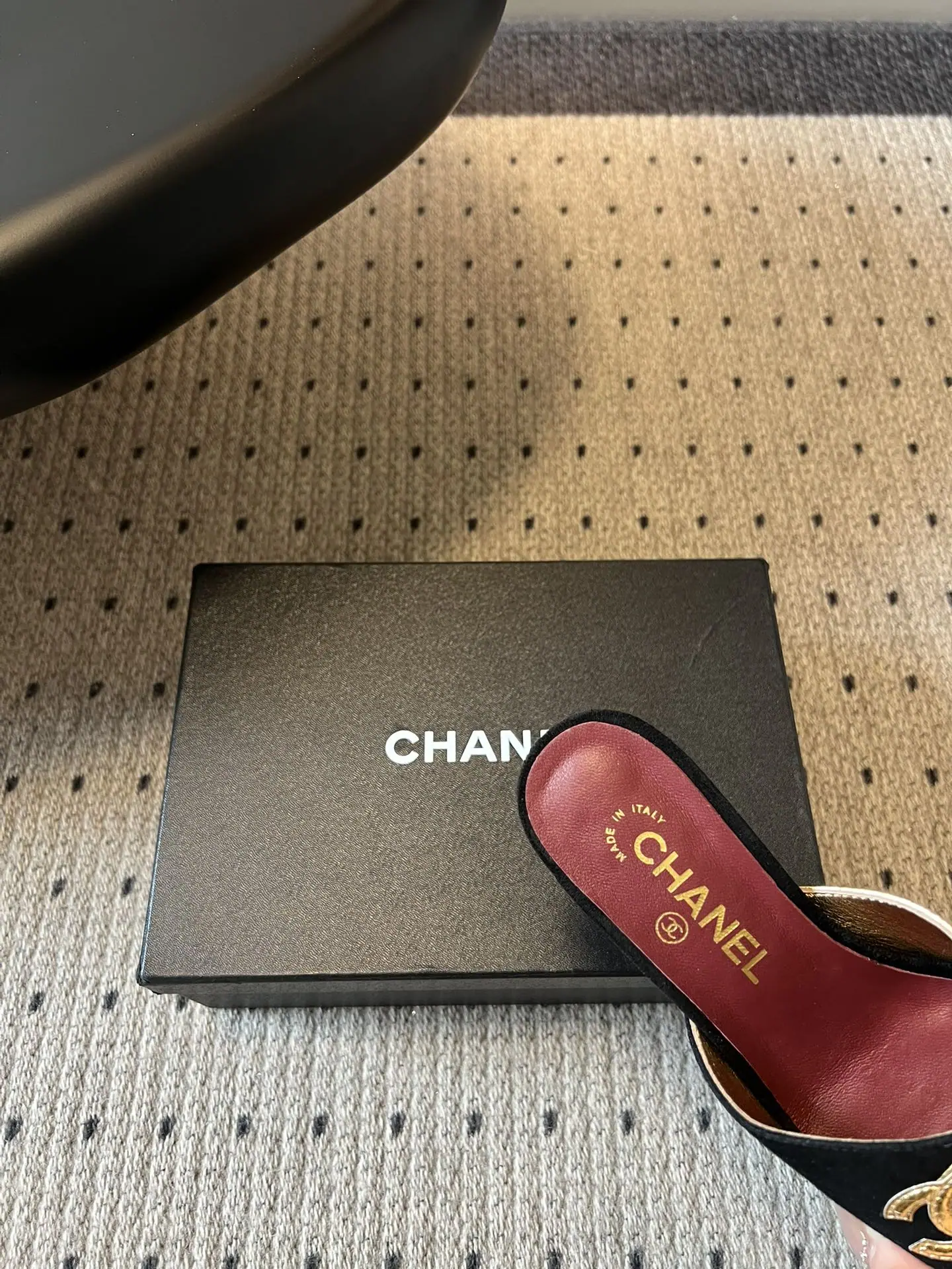 샤넬 더블 C 로고 청키 힐 샌들 상세 이미지 8