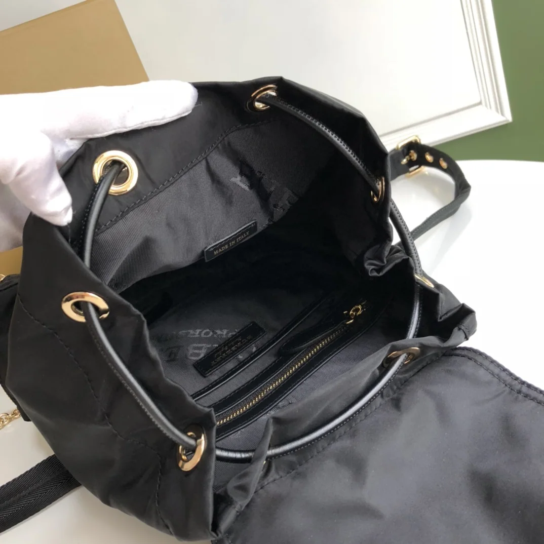 버버리 밀리터리 스타일 나일론 백팩 상세 이미지 5
