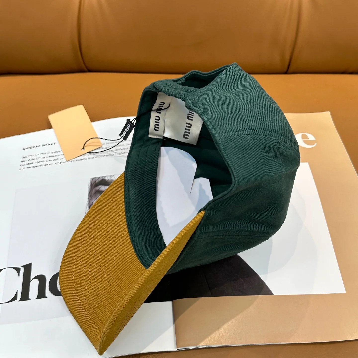 미우미우 컬러 블록 자수 베이스볼 모자 상세 이미지 3
