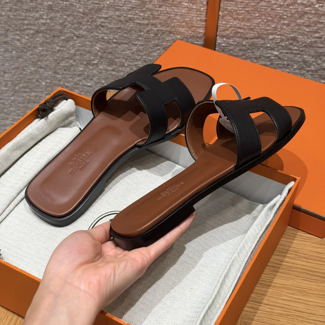 에르메스 181 오란 블랙 슬리퍼 8443 상세 이미지 4