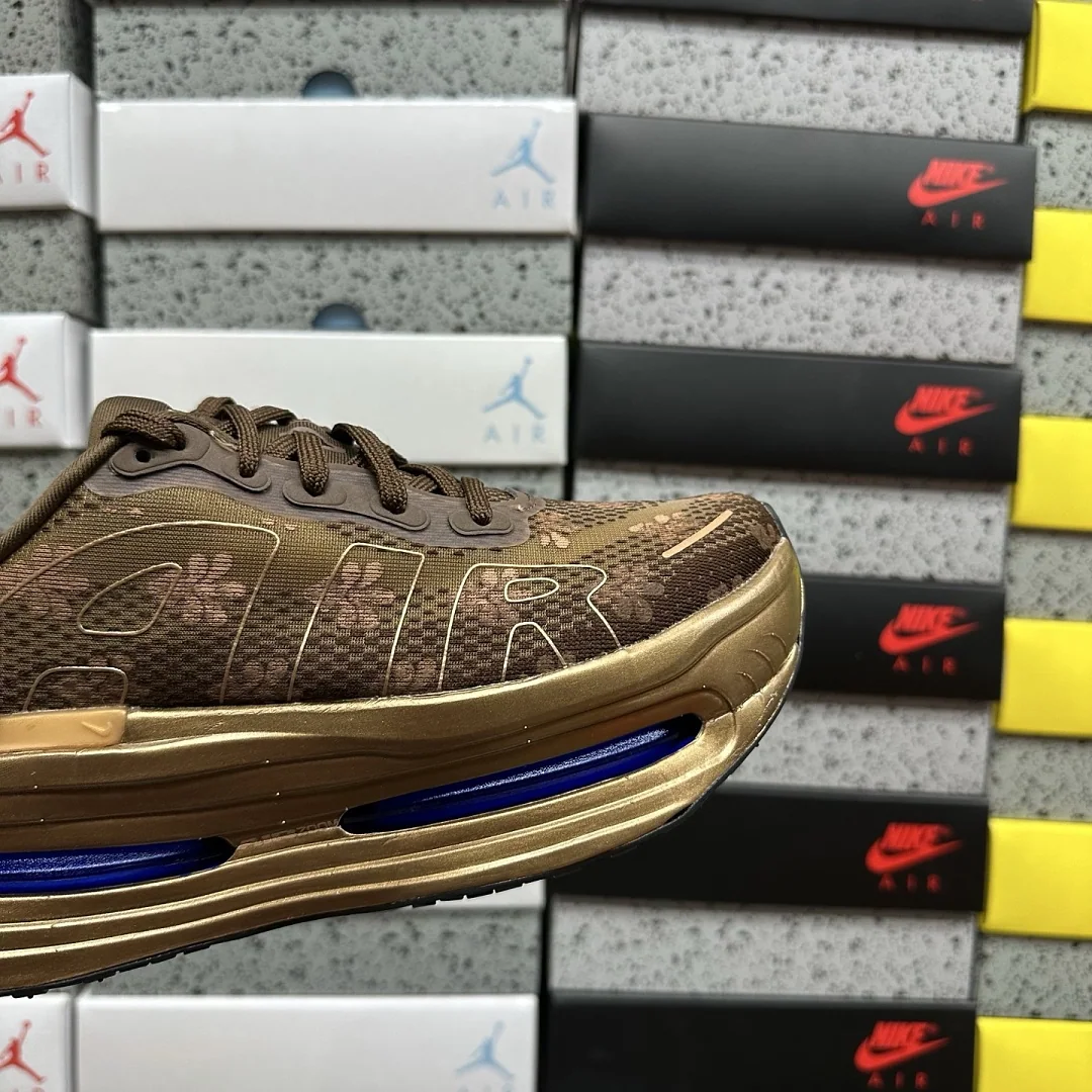 나이키 [M] 보메로 프리미엄 IQ0028-200 201662 Nike Vomero Premium Flat Stout 상세 이미지 2