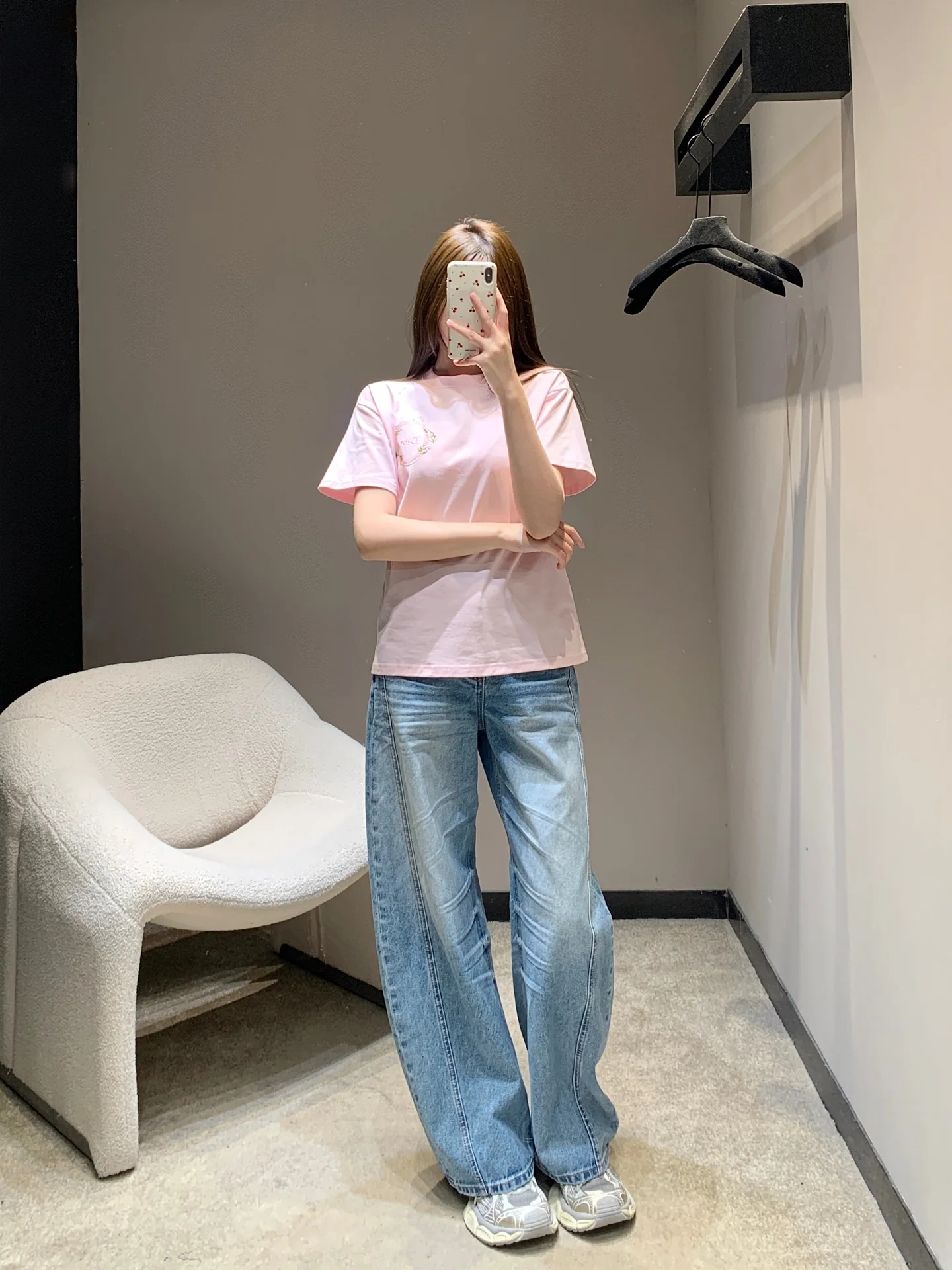 디올 벚꽃 자수 크루넥 반팔 티셔츠 2026 SS 상세 이미지 4