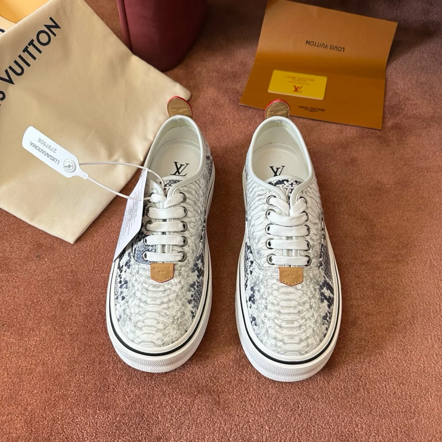 루이비통 신발 188115 Louis Vuitton Sneakers