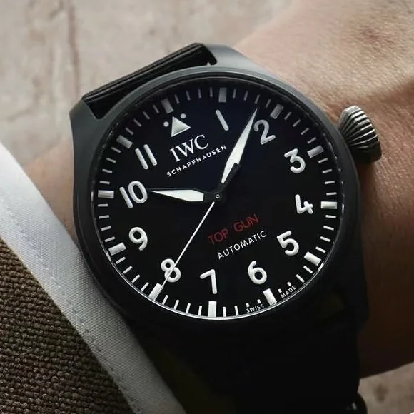 IWC 탑건 블랙 세라믹 시계 상세 이미지 10