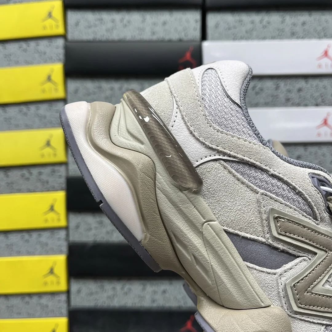 뉴발란스 [C] 9060 U9060152 202267 New Balance 9060 Timberwolf Driftwood 상세 이미지 2