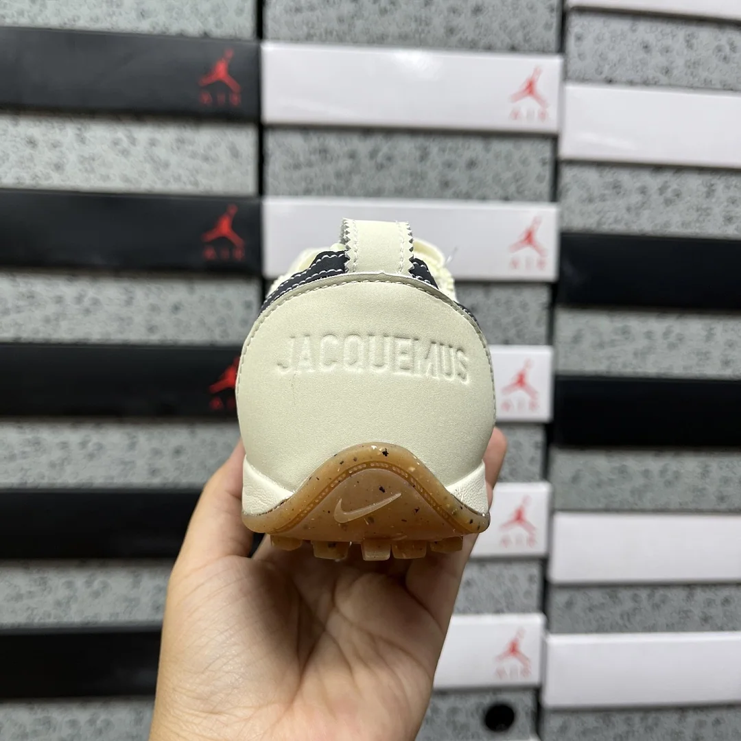 나이키 [YJ] HV8547-700 201604 Nike Moon Shoe SP Jacquemus Alabaster 상세 이미지 8