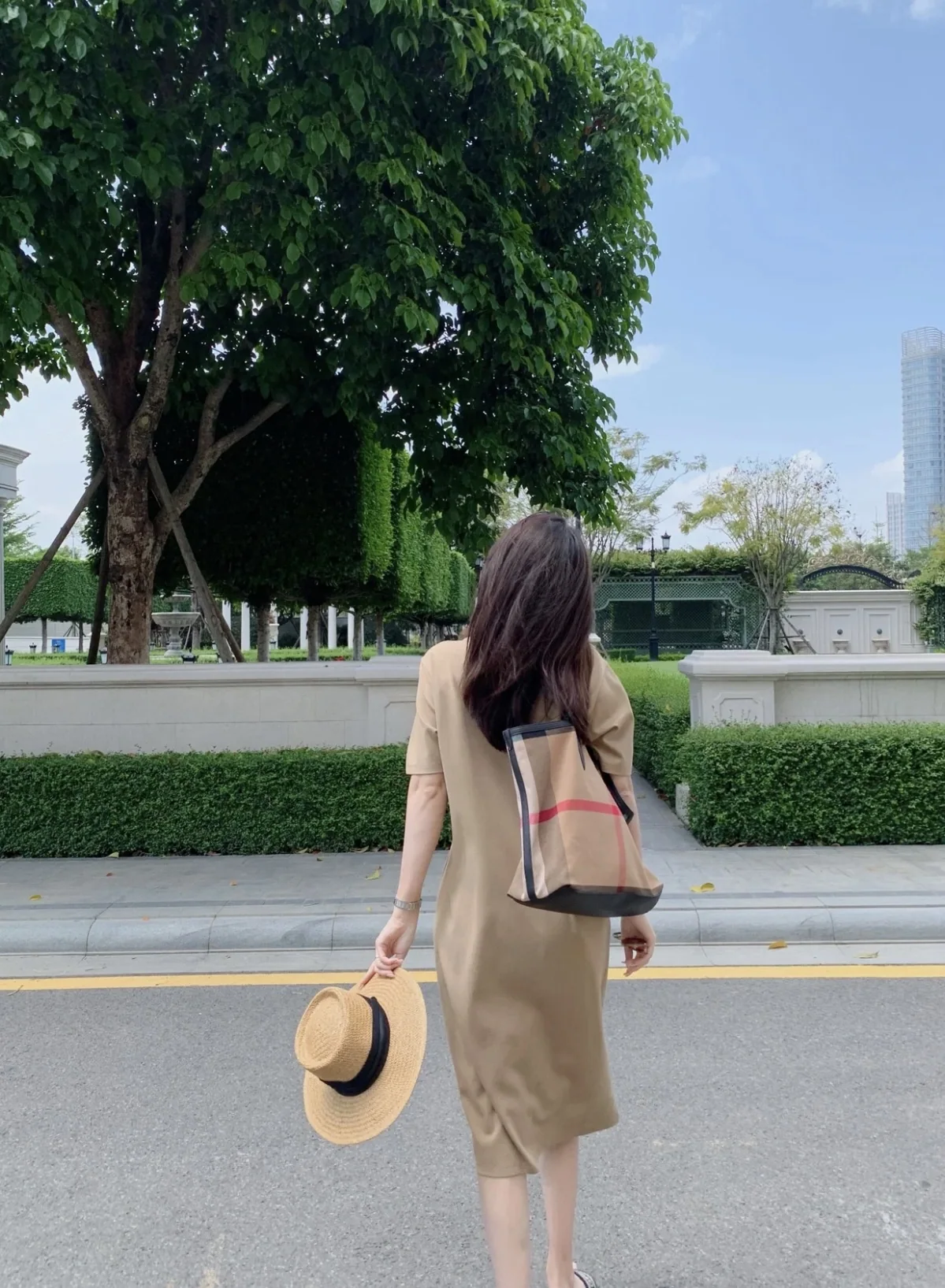 버버리 클래식 삼베 토트백 상세 이미지 6