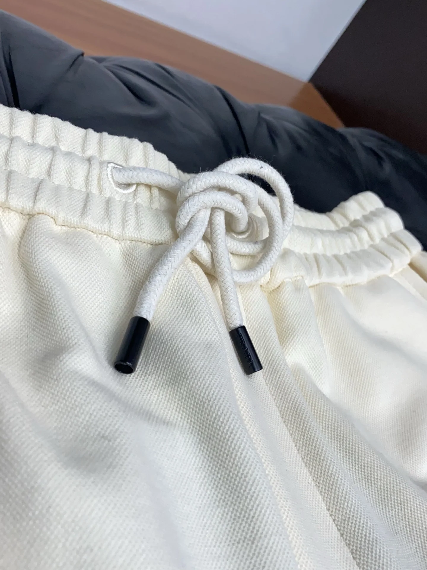 프라다 남성 반바지 SS 53025 Prada Shorts 상세 이미지 7