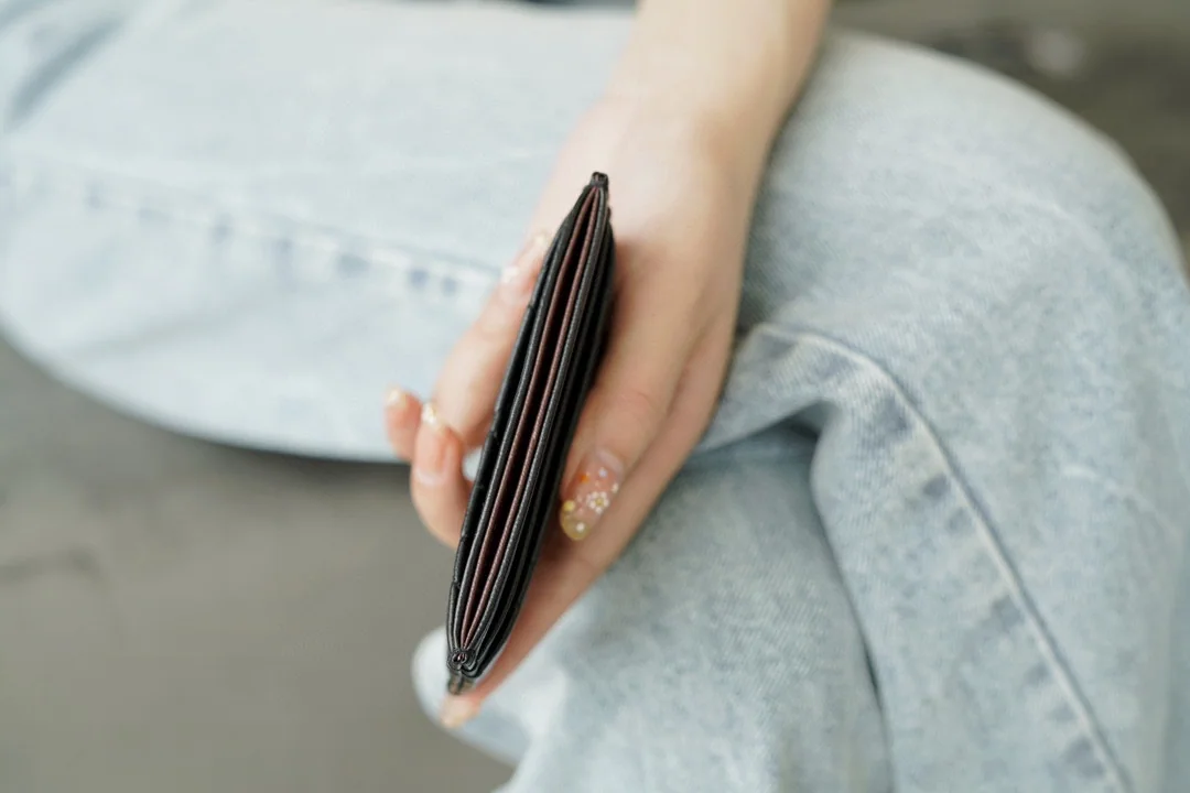샤넬 클래식 다이아몬드 퀼팅 카드 지갑 상세 이미지 6