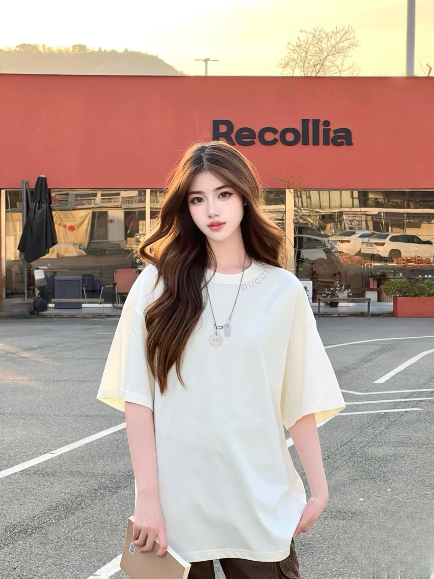 구찌 네크라인 라인스톤 살구색 여성 반팔 티셔츠 상세 이미지 2