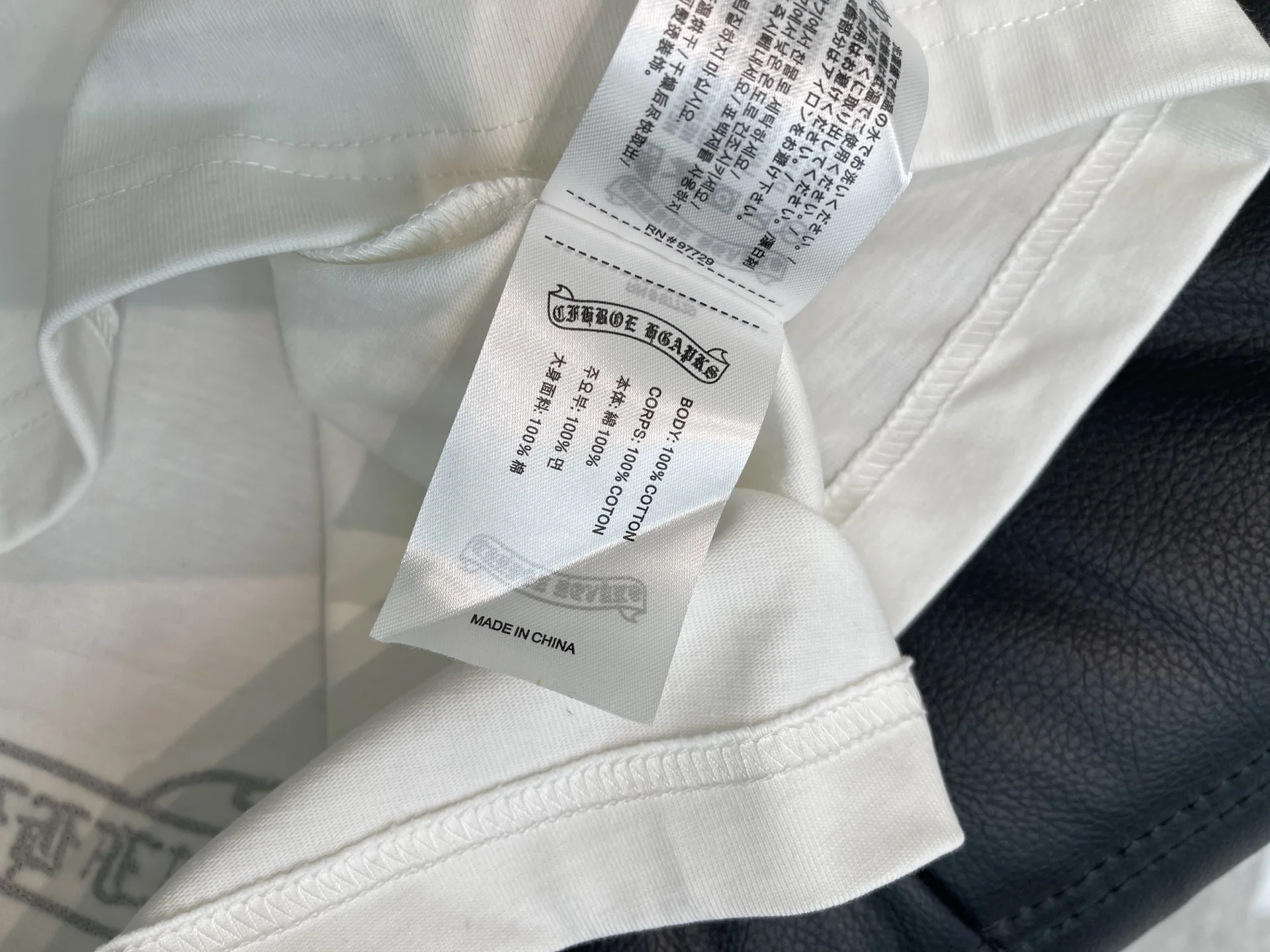 크롬하츠 말굽 산스크리트 패턴 여성 반팔 티셔츠 상세 이미지 9