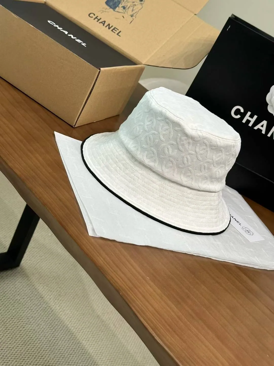 샤넬 로고 버킷 햇 모자 상세 이미지 2