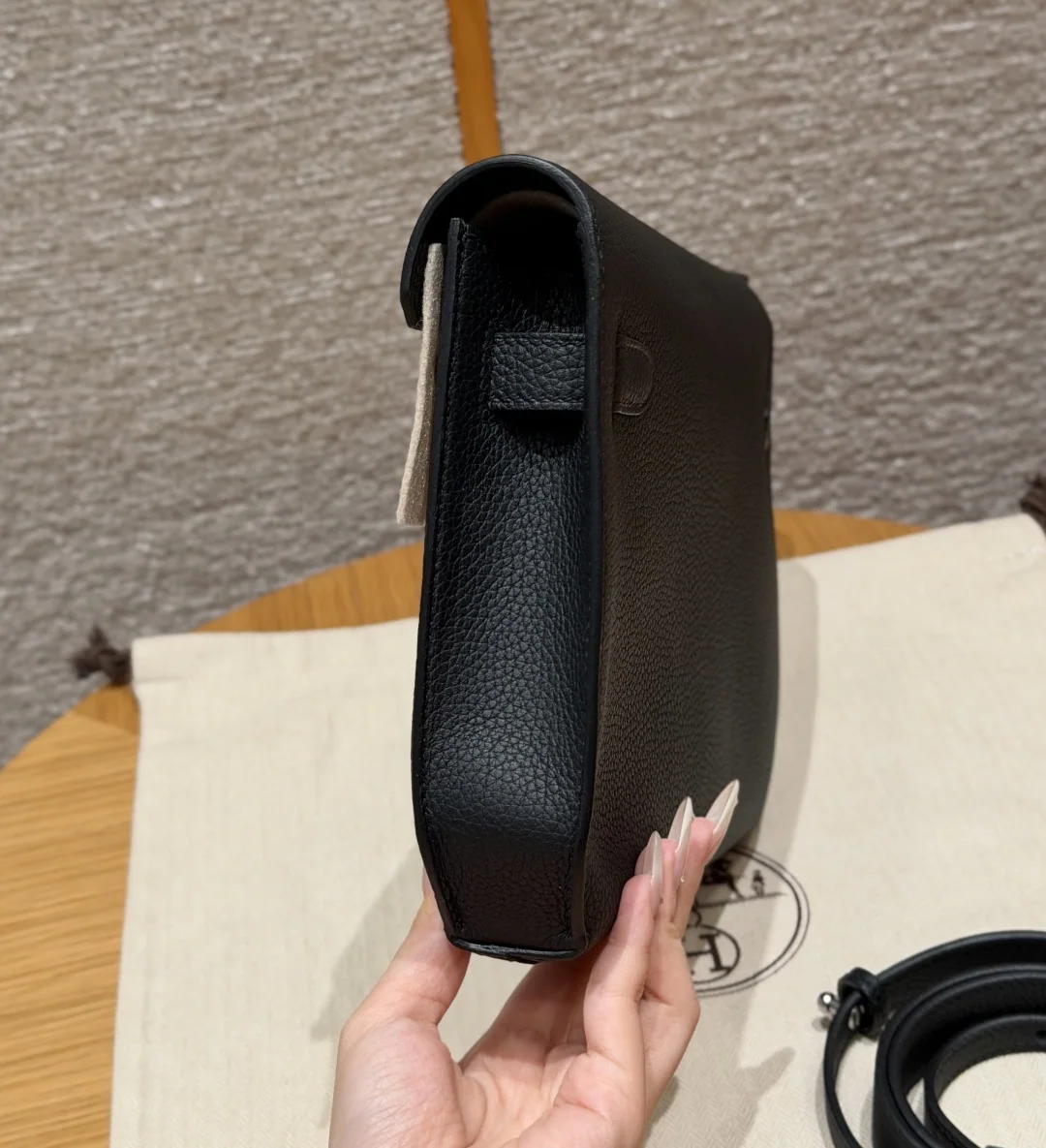 에르메스 켈리 클러치백 블랙 토고 가죽 상세 이미지 4