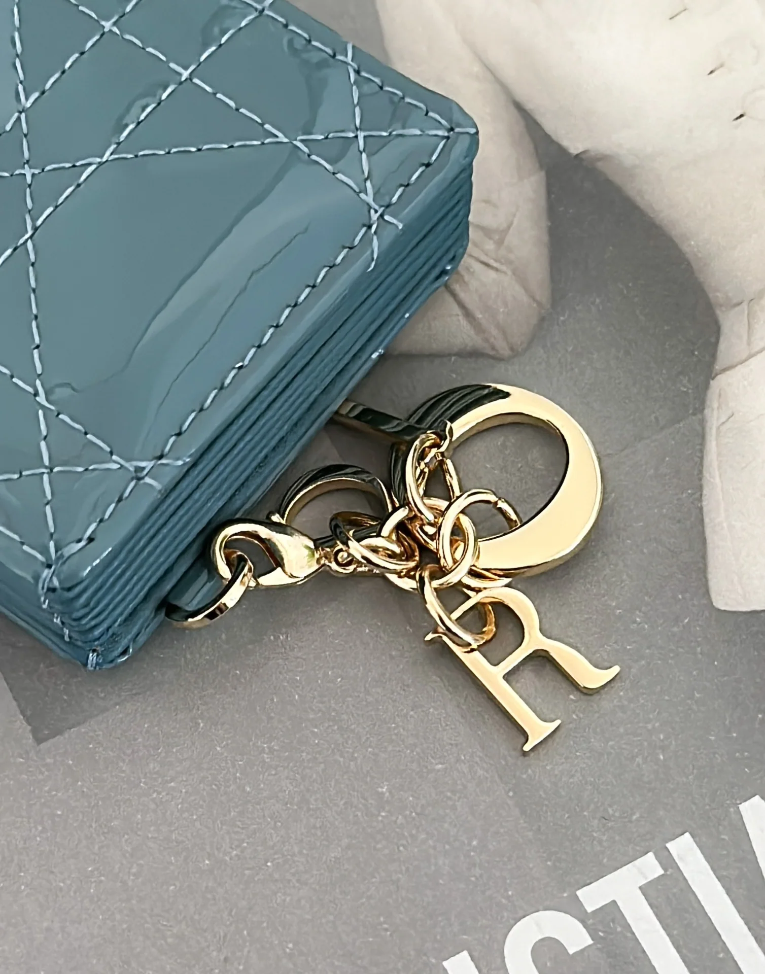 디올 램스킨 아코디언 카드 홀더 지갑 상세 이미지 5