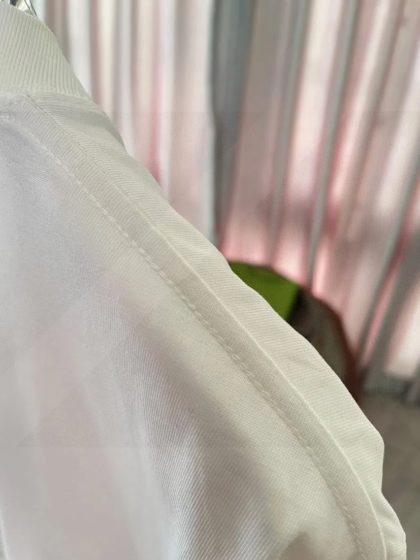 발렌티노 퍼스널라이즈드 레터 로고 프린트 반팔 티셔츠 상세 이미지 5