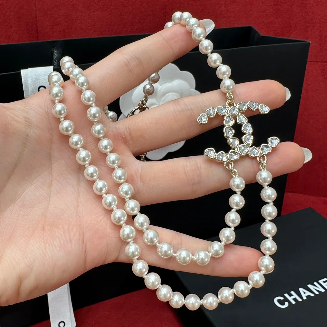샤넬 하트 더블 C 다이아몬드 장식 더블 레이어 진주 목걸이 178715