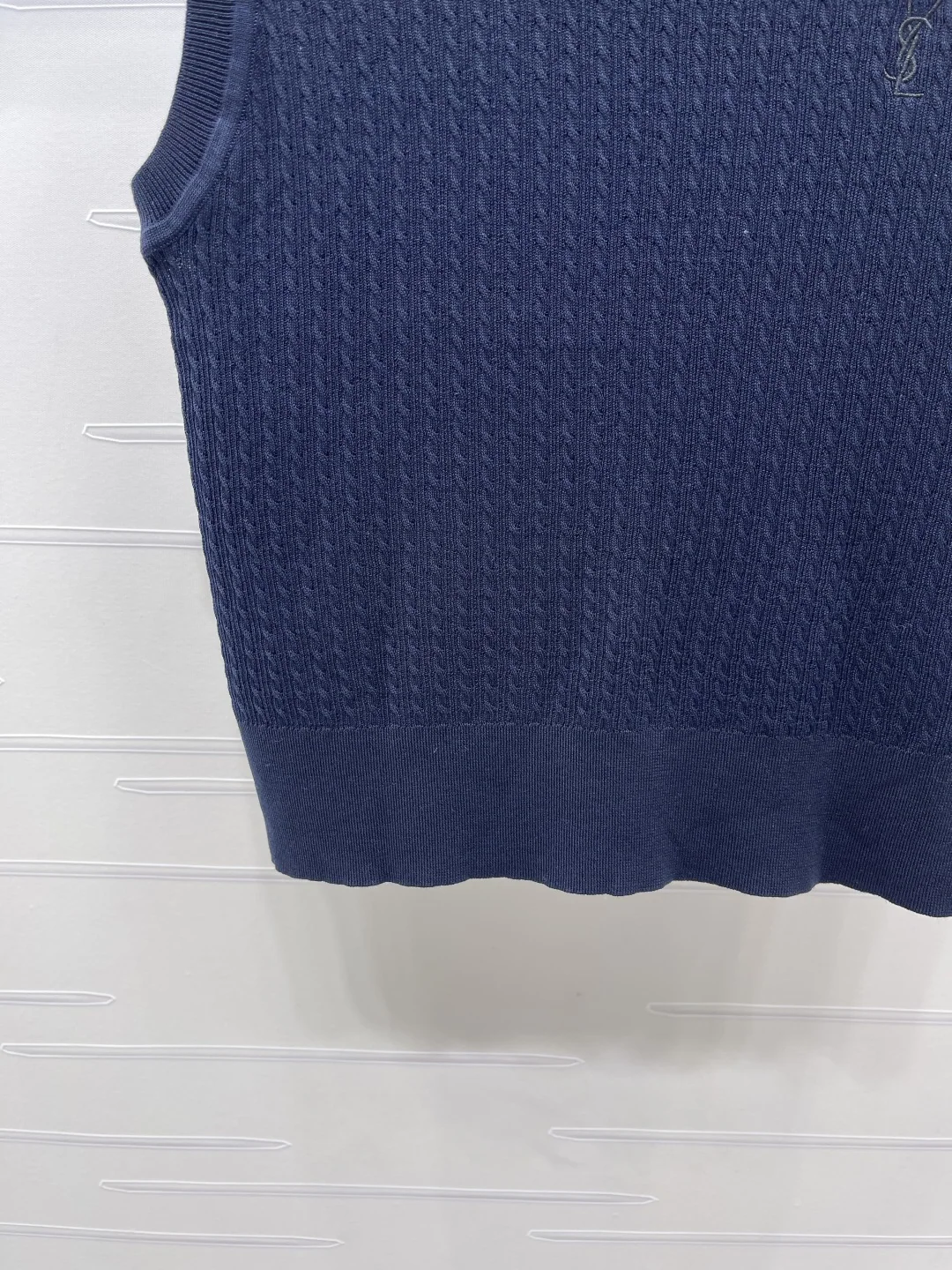 디올 실크 울 혼방 크루넥 니트 베스트 상세 이미지 5