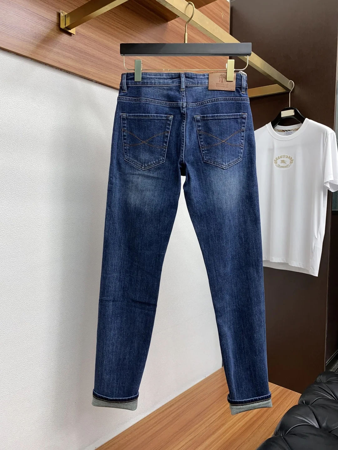 브루넬로쿠치넬리 슬림 스트레이트 레그 남성 바지 25SS 상세 이미지 9