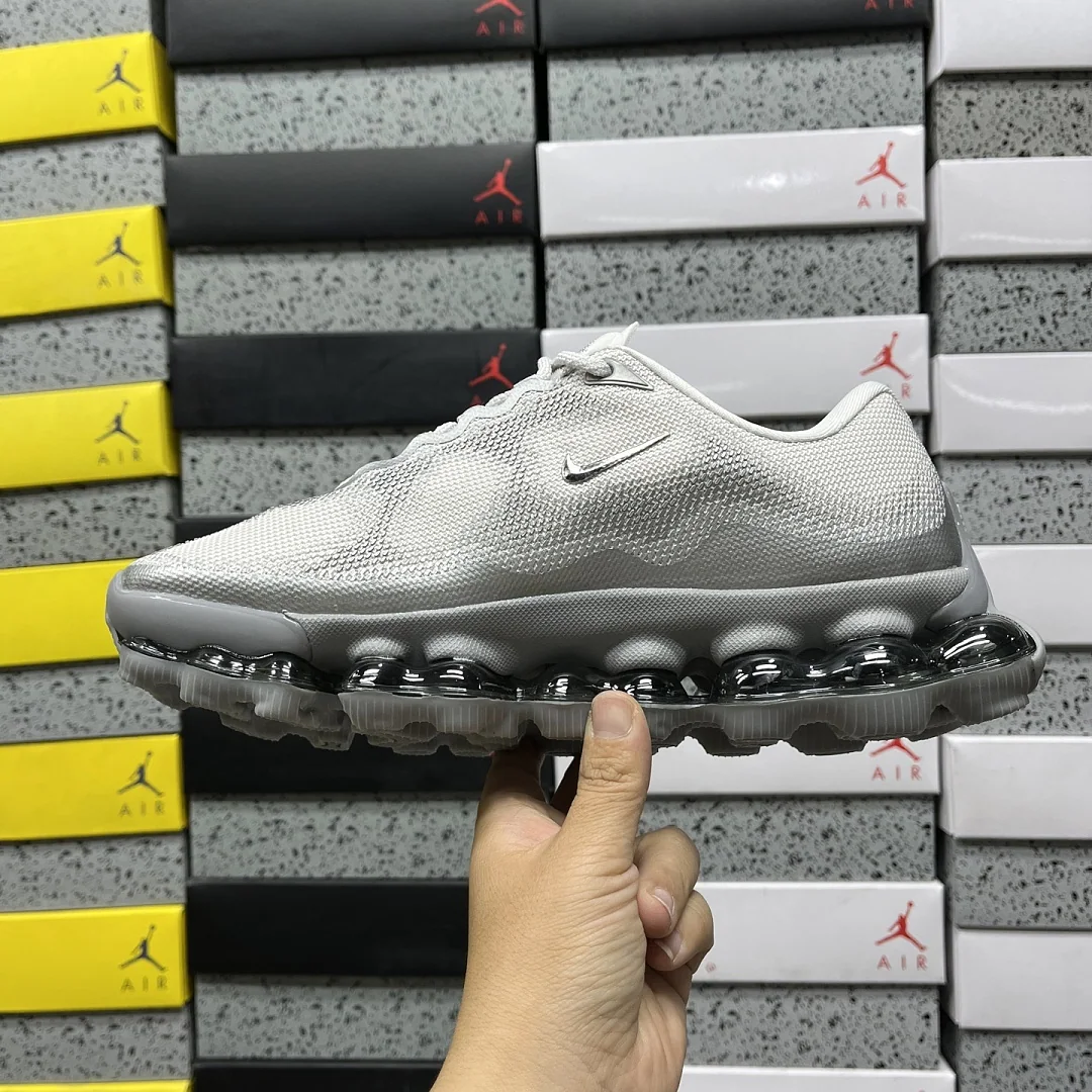 나이키 [EG] 에어 화이트 실버 그레이 IQ7634-007 201670 Nike Air Liquid Max 상세 이미지 4