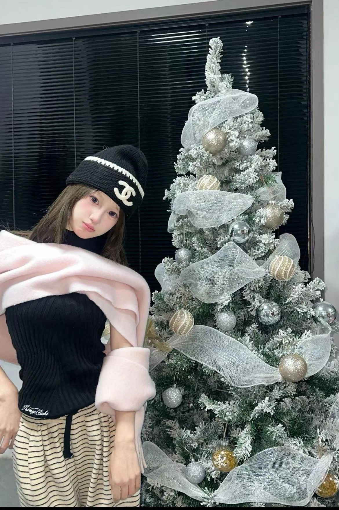샤넬 흑백 니트 비니 모자 상세 이미지 9