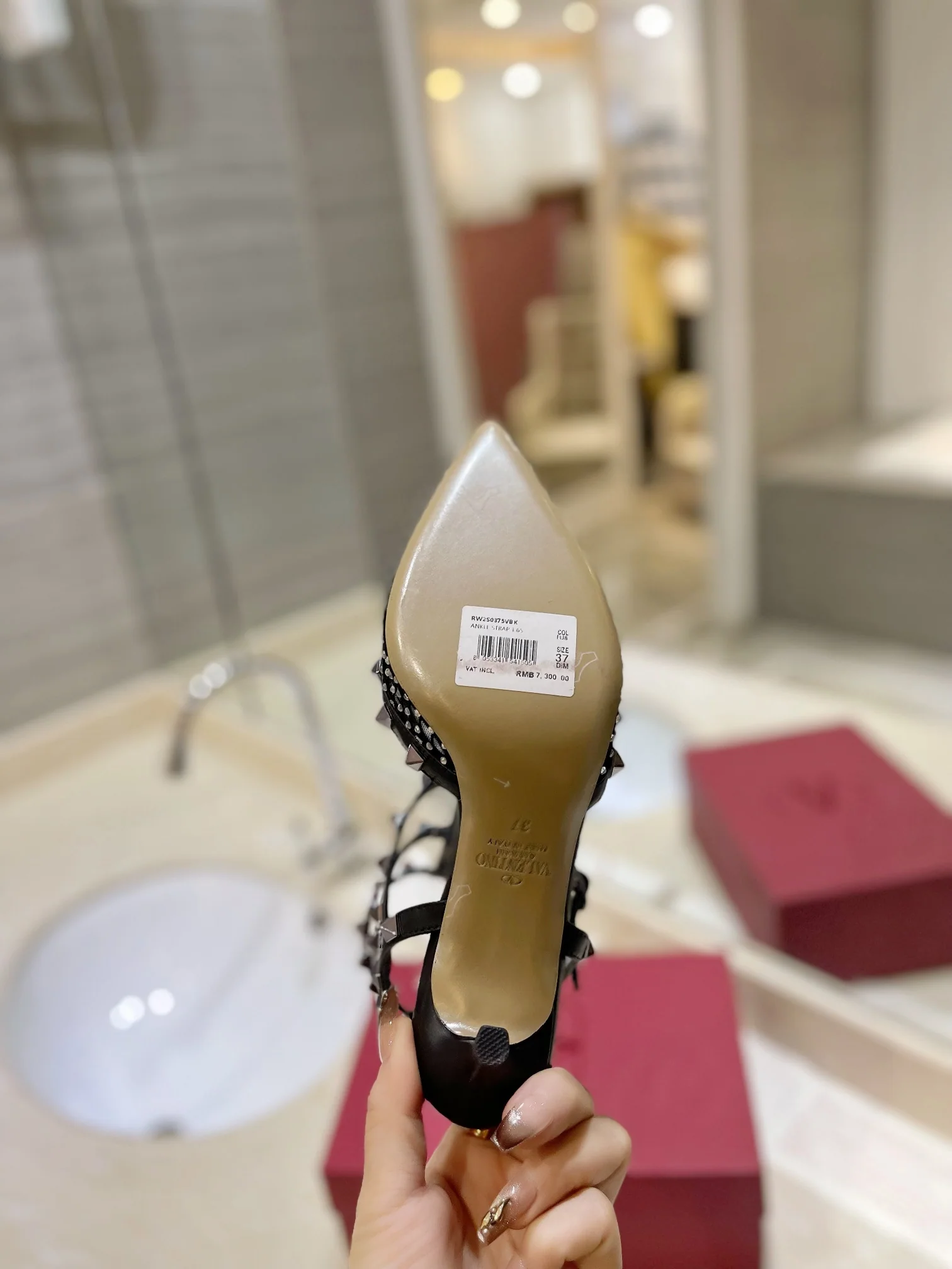 발렌티노 VT 크리스탈 장식 메시 스터드 하이힐 신발 상세 이미지 9