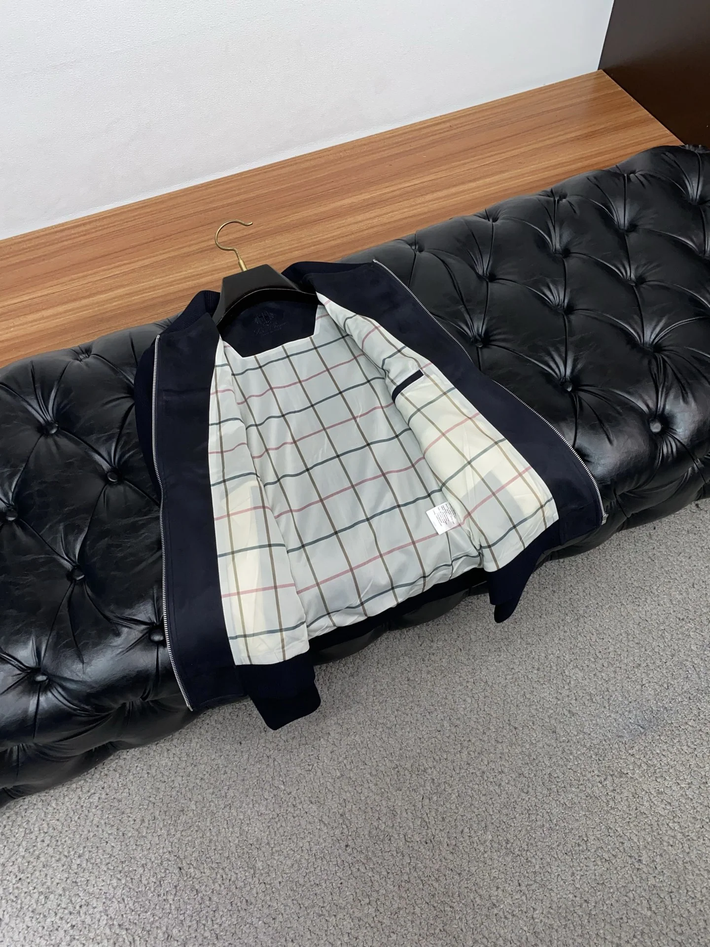 로로피아나 슬림핏 카라 집업 자켓 남성 상세 이미지 7