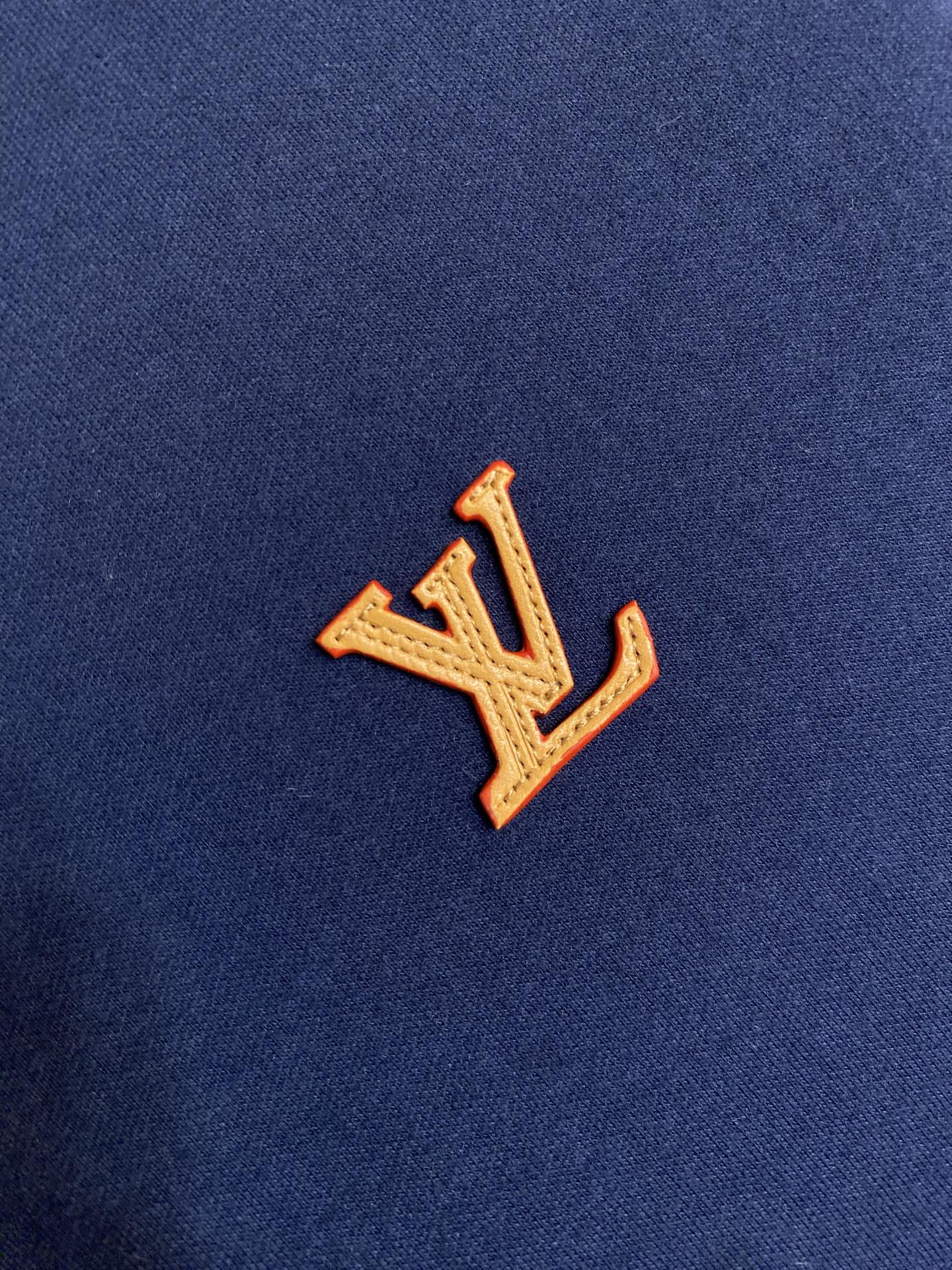 루이비통 LV 로고 지퍼업 후드 자켓 상세 이미지 5